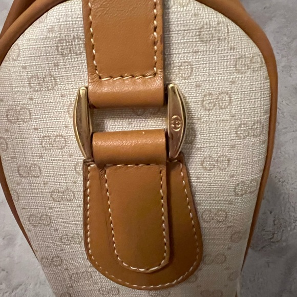 Gucci Sherry Line Shoulder Bag - Picture 8 of 17